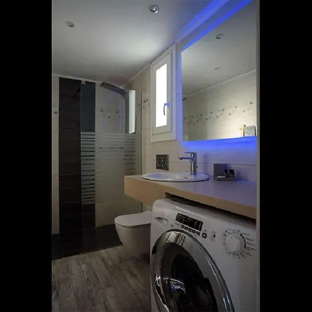 Πανσιόν κalamitsi & Κίμωλος