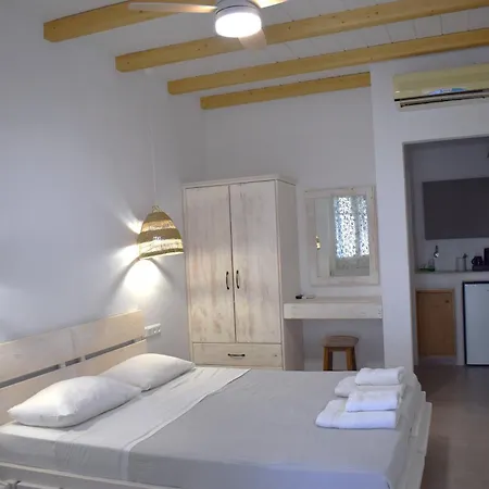 κalamitsi & Πανσιόν 3*