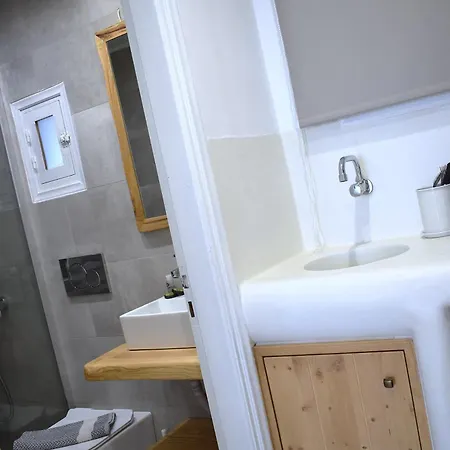 κalamitsi & Πανσιόν Κίμωλος