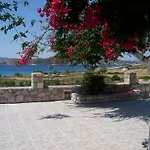 Guest house κalamitsi &