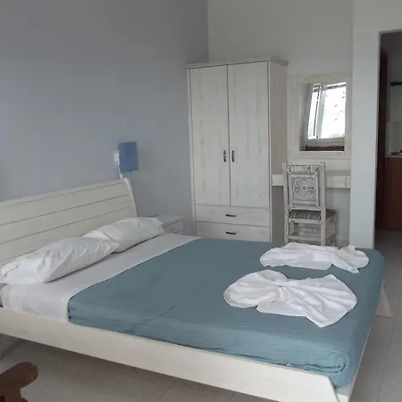 κalamitsi & 3* Kímolos