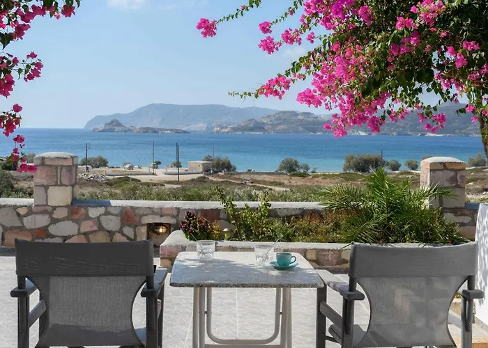 κalamitsi & Maison d'hôtes Kímolos