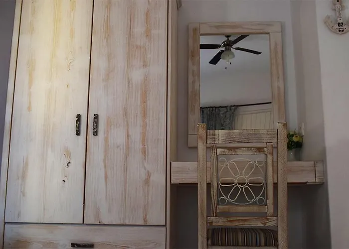 κalamitsi & 招待所