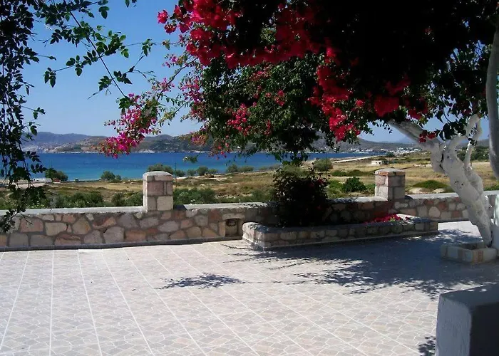 κalamitsi & 招待所 3*