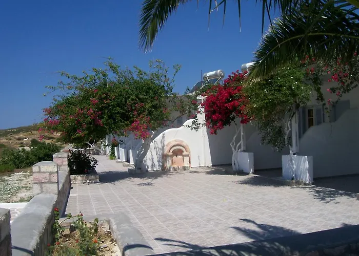 κalamitsi & ゲストハウス Kímolos