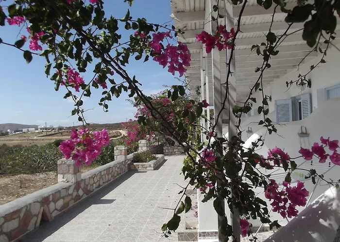 ゲストハウス κalamitsi & 3*